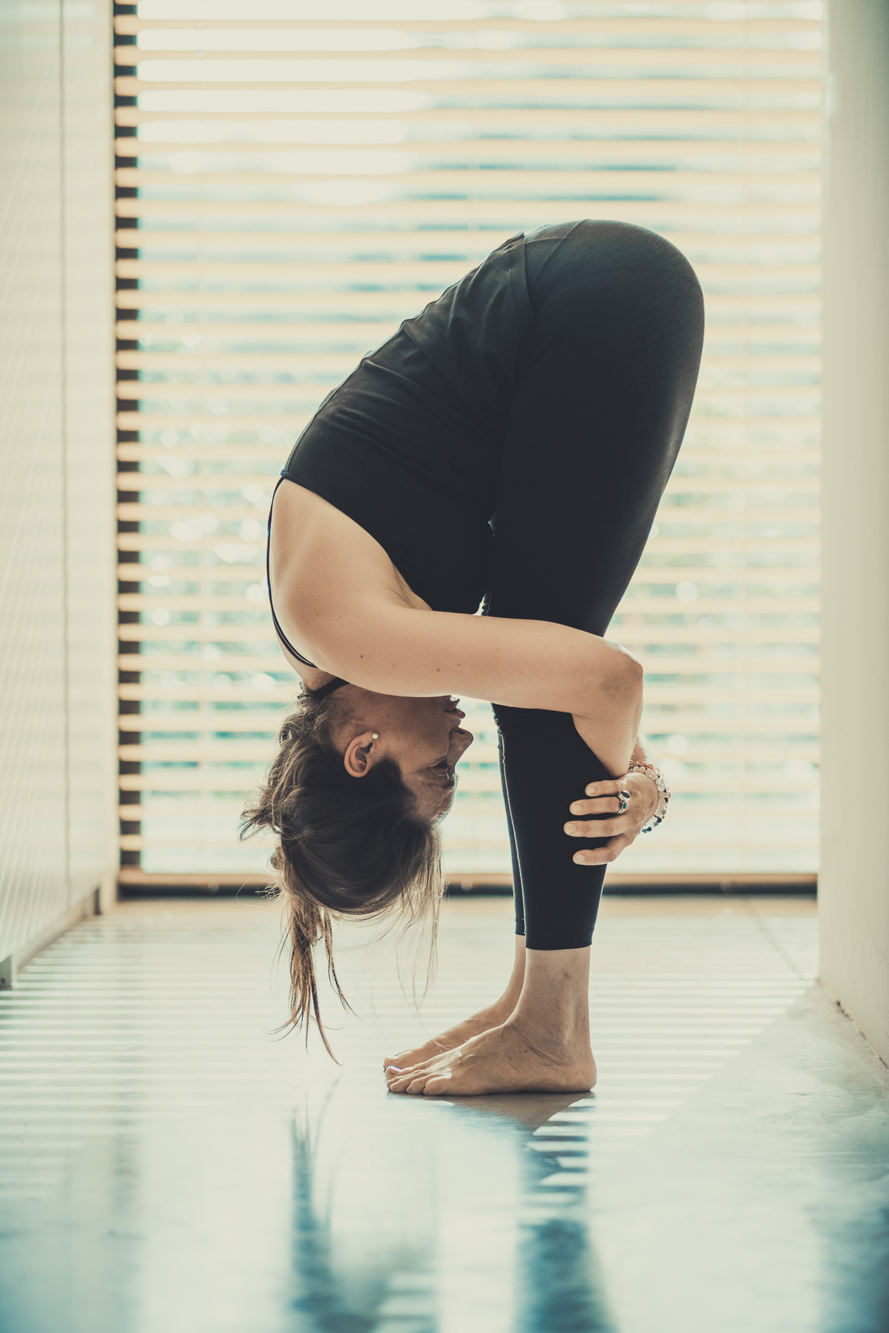 Yang Yoga (Vinyasa) 'Maak het vuur in jezelf wakker' (60 min.)